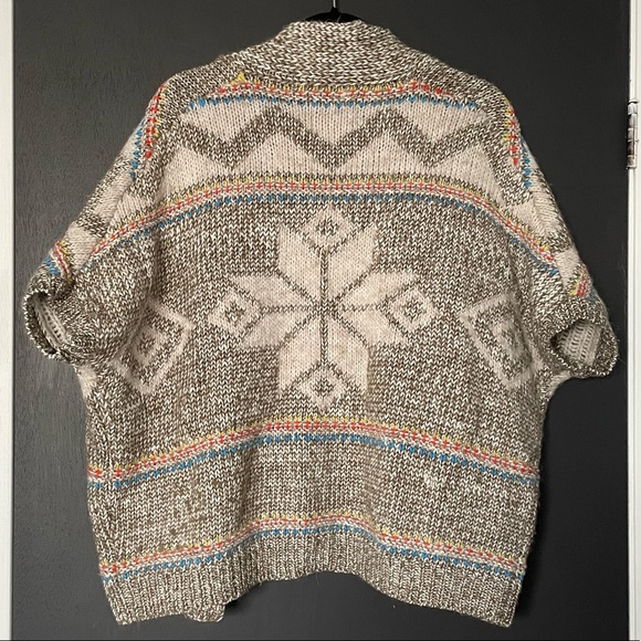 American Eagle Heavy Knit Shrug - Size XS-S - Picture 2 of 3